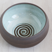 ©Ann Cutting - Pottery - http://www.ceramicpix.com/new-products/black-mountain-clay-bowl-with-spiral